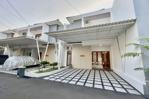 4 Bedroom Townhouse for sale in Ciganjur, Jakarta