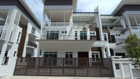 8 Bedroom House for sale in Ampang, Selangor