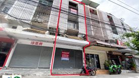 5 Bedroom Commercial for sale in Sam Sen Nok, Bangkok