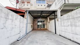 4 Bedroom Townhouse for sale in Phlapphla, Bangkok near MRT Lat Phrao 83