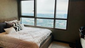 2 Bedroom Condo for sale in San Lorenzo, Metro Manila near MRT-3 Ayala