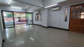 3 Bedroom House for rent in Suan Luang, Bangkok near MRT Phatthanakan