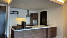 2 Bedroom Condo for sale in San Lorenzo, Metro Manila near MRT-3 Ayala