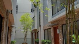 6 Bedroom Townhouse for sale in Pasadeña, Metro Manila near LRT-2 Gilmore