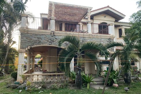 6 Bedroom House for sale in Ma-Ao Barrio, Negros Occidental