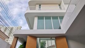 5 Bedroom House for sale in Prawet, Bangkok