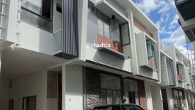 3 Bedroom Townhouse for sale in Ramon Magsaysay, Metro Manila near LRT-1 Roosevelt