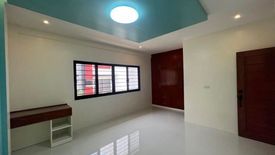 5 Bedroom House for rent in Western Bicutan, Metro Manila