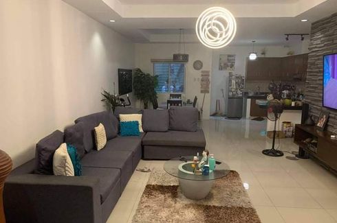4 Bedroom House for Sale or Rent in Talon Dos, Metro Manila