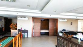 4 Bedroom Condo for sale in San Lorenzo, Metro Manila near MRT-3 Ayala