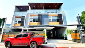 6 Bedroom House for sale in Tandang Sora, Metro Manila