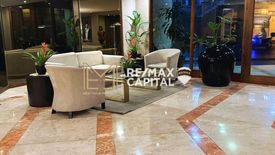 2 Bedroom Condo for sale in San Lorenzo, Metro Manila near MRT-3 Ayala