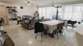 4 Bedroom Condo for sale in Poblacion, Metro Manila