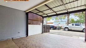 3 Bedroom Townhouse for sale in Villette Lite Pattanakarn 38, Suan Luang, Bangkok