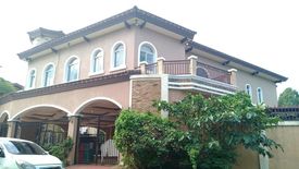7 Bedroom House for sale in Poblacion, Metro Manila