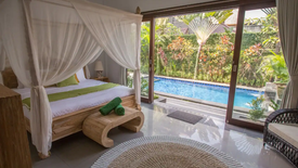 Villa dijual dengan 4 kamar tidur di Dalung, Bali