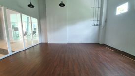 Commercial for rent in Supalai Lite Ratchada - Naradhiwas - Sathon, Chong Nonsi, Bangkok