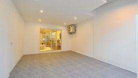 Townhouse for sale in Natthakan 3,5, Khlong Thanon, Bangkok