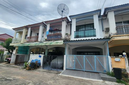 3 Bedroom Townhouse for sale in Lam Phak Chi, Bangkok