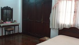 4 Bedroom House for sale in Bang Khun Si, Bangkok near MRT Fai Chai