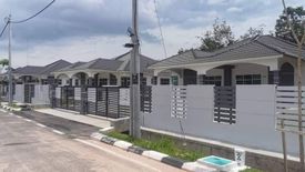 3 Bedroom House for sale in Bidor, Perak