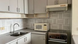 Condo for rent in San Lorenzo, Metro Manila near MRT-3 Ayala