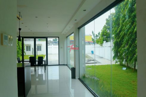 6 Bedroom Villa for sale in Platero, Laguna