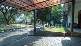 Rumah dijual dengan 4 kamar tidur di Pondok Aren, Banten