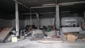 Warehouse / Factory for rent in Urdaneta, Metro Manila near MRT-3 Ayala