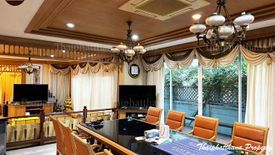 5 Bedroom House for sale in Samae Dam, Bangkok