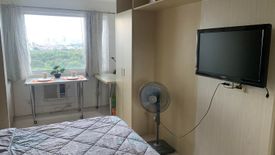Condo for rent in Berkeley Residences, Apolonio Samson, Metro Manila near LRT-1 Roosevelt