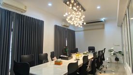 6 Bedroom Office for rent in Phlapphla, Bangkok