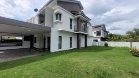 4 Bedroom House for sale in Batu Caves, Selangor