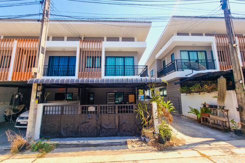 3 Bedroom Townhouse for sale in Surasak, Chonburi