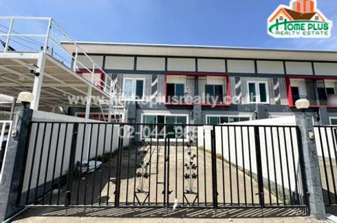 3 Bedroom Townhouse for sale in Prachathipat, Pathum Thani