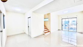 3 Bedroom Townhouse for sale in Bang Phli Yai, Samut Prakan