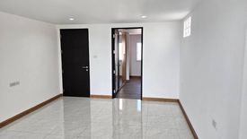 Commercial for rent in Bang Chak, Bangkok