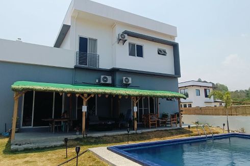 4 Bedroom House for sale in Nagsimbaanan, La Union