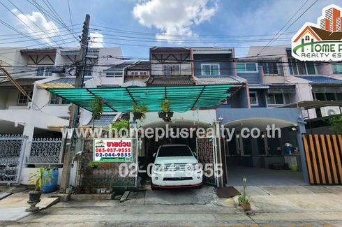 4 Bedroom Townhouse for sale in Yan Nawa, Bangkok