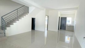 4 Bedroom House for sale in Kerling, Selangor