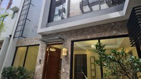5 Bedroom Townhouse for sale in Pasadeña, Metro Manila near LRT-2 Gilmore