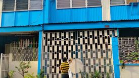 8 Bedroom House for sale in Guadalupe Nuevo, Metro Manila near MRT-3 Guadalupe