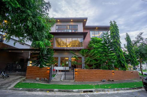 7 Bedroom House for sale in Lindenwood Residences, Tunasan, Metro Manila