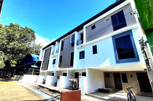 5 Bedroom Townhouse for sale in Tandang Sora, Metro Manila