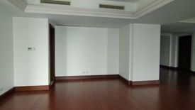 4 Bedroom Condo for rent in Urdaneta, Metro Manila near MRT-3 Ayala