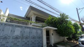 6 Bedroom House for sale in Moonwalk, Metro Manila