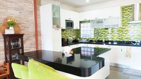 5 Bedroom House for sale in Chonburi