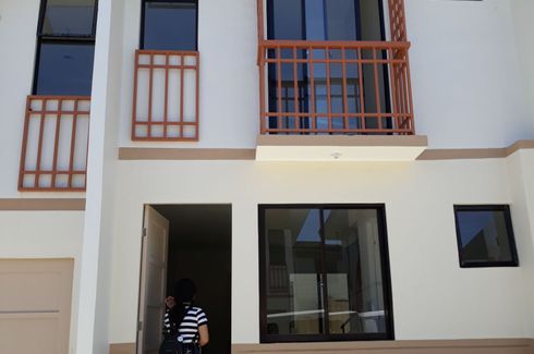 2 Bedroom Townhouse for sale in Central Poblacion, Cebu
