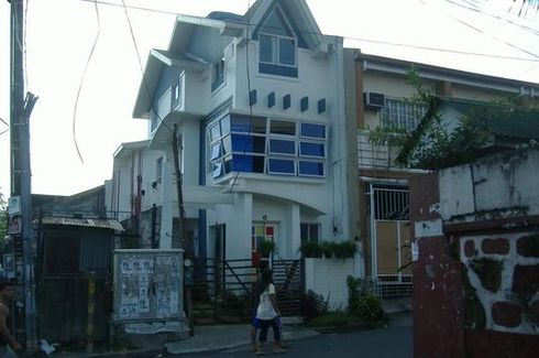 3 Bedroom Townhouse for sale in Quirino 2-B, Metro Manila near LRT-2 Anonas