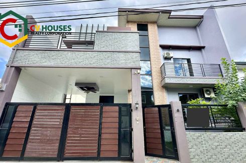 8 Bedroom House for sale in Santo Rosario, Pampanga